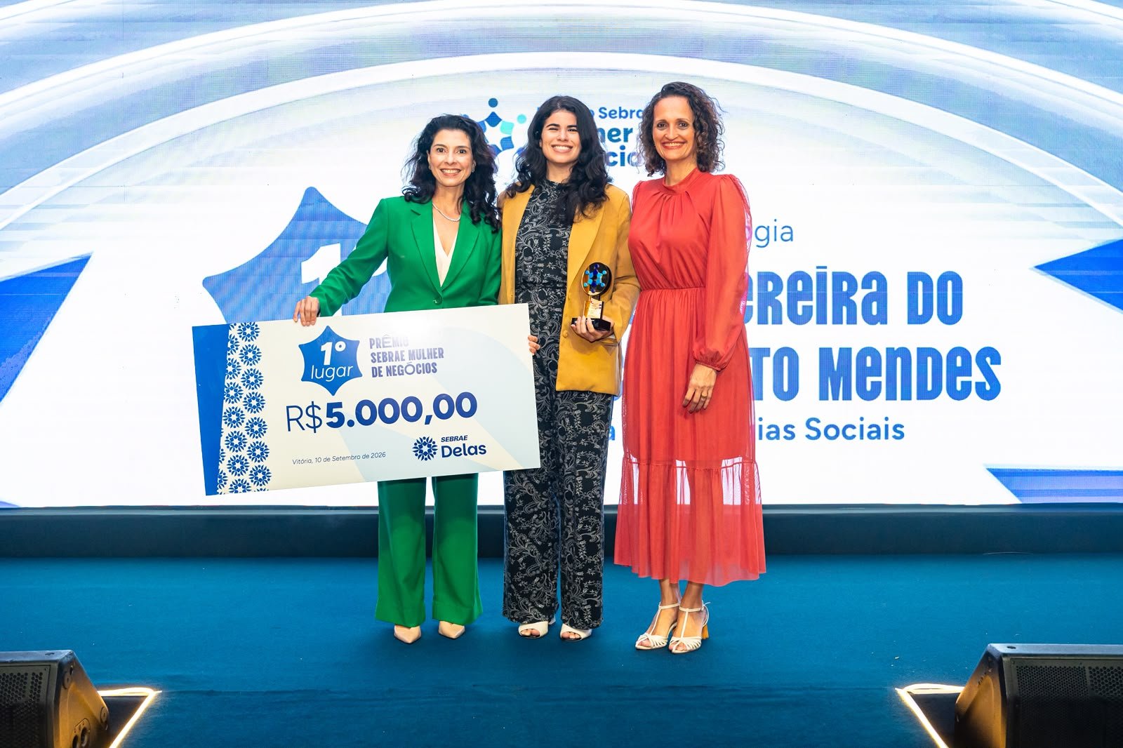 Rayssa Pereira do Nascimento Mendes, da Manacá Tecnologias Sociais, 1º lugar em Ciência e Tecnologia